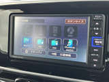 お好みの音楽やラジオを楽しめるオーディオシステム。様々なソースに対応し、快適なドライブのお供に最適です。