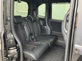 機能性とデザイン性を兼ね備えた運転席です。直感的な操作性で、快適なドライブをサポートします。