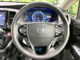 【純正革巻きステアリング】上質な革を使用することで、手にしっかり馴染みとても運転しやすいハンドルです♪