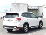 国家整備資格を取得しておりますメカニックが、大切なお客様のお車をご納車に向けて整備致します♪