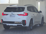 この度は弊社認定中古車をご覧いただき誠にありがとうございます。弊社はBMW 正規ディーラーですので遠方のお客様も安心してご購入下さい。ご不明な点がございましたらお気軽にお申し付けください。