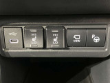 シートヒーター付いてます♪エアコンより先に温まるので冬場の運転も快適です♪