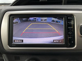 後方確認をサポートするモニターが搭載されています。駐車時の安全性を高める機能は、日々の運転をより安心したものにしてくれるでしょう。