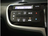 エアコン付きでいつでも快適に運転ができます!