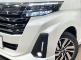 【LEDヘッドライト】悪天候や夜間走行時も良好な視界を確保し安心して運転できる高輝度LEDヘッドライトを装備!点灯速度が早く、消費電力も抑えられています。
