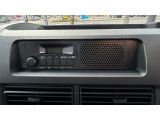 AM/FMラジオが装備されています。