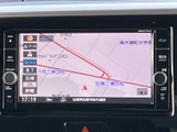 高精細な地図表示で、目的地までの道順をわかりやすく案内してくれます。スムーズな移動をサポートしてくれる頼もしい機能です。