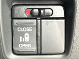 【パワースライドドア】スマートキーや運転席のスイッチでスライドドアの開閉が可能♪電動だから力を入れてドアを開ける必要が無く、小さいお子様でも、重い荷物を持っている時もラクに開け閉めできます♪