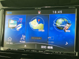鮮明な地図表示で、道に迷う心配はありません。周辺施設情報も確認でき、初めての場所でも安心して運転できます。運転の安全性を高めます。