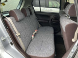 ゆとりある広々とした車内空間は、ドライブを始め買い物やレジャーなど、幅広く活躍します。一人でもみんなとでもお出かけを楽しみましょう!