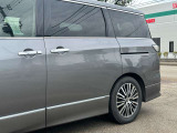ドアまわりも落ち着いたデザインで、使い勝手にも優れています。
