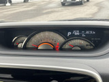 視認性の高いメーターパネルで、運転に必要な情報を的確に把握できます。運転に集中できる、シンプルでわかりやすいデザインです。
