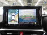 車両を上から見たような映像をナビ画面に表示するパノラミックビューモニターが付いています。