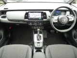●『元試乗車』です。この車は、当社(新車ディーラー)で試乗や業務で使用していました。そのため年式が新しく、車検が長く残っています。元試乗車は人気がございます。