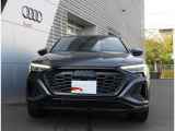 Q8スポーツバック e-tron 55 クワトロ Sライン 4WD 