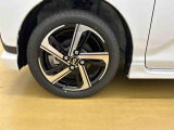 純正アルミホイール装着車です!