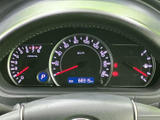 視認性の高いメーターで、運転に必要な情報を的確に把握。安全運転をサポートし、快適なドライブをサポートします。運転に集中できます。