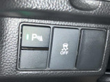 操作しやすい位置に配置されたスイッチ類は、運転中の操作性も考慮されています。スムーズな操作感で、快適なドライブをサポートします。
