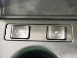 【シートヒーター】寒い日に重宝するシートヒーター!エアコンより早く温まってくれるので寒がりの人も安心ですね♪エアコンの温風は乾燥するから苦手、という方にもをおすすめです。