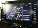 純正ナビを装備。タッチパネル式で使いやすく、お出かけもラクラクです。