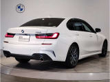 BMWのお車は、&ldquo;駆け抜ける歓び&rdquo;を体現しております。走行の安定性とコーナリングの良さを追求し、思い通りにハンドルの操作可能です。