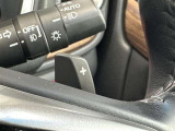 ハンドルに付いているレバ-を操作してギアチェンジの出来る、パドルシフト搭載♪☆片手運転になりません☆