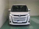 明度の高いLEDヘッドライトで、夜間の運転も安心です。