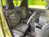 運転席シート廻りは使用感も少なく、良好な状態となっています。丁寧に使われていたことがよくわかりますね。