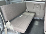 状況に応じて活用できる3列目シート。乗車人数に合わせて柔軟に対応できるのが魅力です。