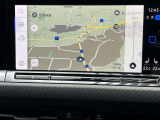 「ディスカバープロ」ナビゲーション機能をはじめ、車両設定や走行情報の確認など、多彩な機能をスマートに操作できます。