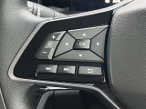 ステアリングスイッチ付。ハンドルから手を離さずにオーディオ操作が出来て安全です。