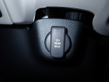 ETC車載器と急速充電対応の携帯用USBジャックが2つ装備されています!!