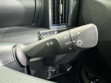 【オートライト】車外の明るさに応じて自動的にライトの点灯・消灯をしてくれます