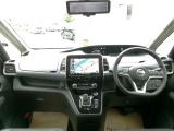 セレナ 1.2 e-POWER ハイウェイスターV 