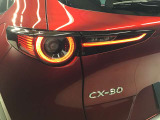ブレーキランプはLED仕様となっております。後続車への視認性にも優れています。