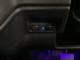 【ETC車載器】高速道路の料金所を、止まらずスムーズに通過。小銭を用意する手間も、窓を開けるわずらわしさもありません。遠出をグッと身近にしてくれる快適ドライブの必須アイテムです。