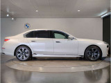 ご納車後も全国約200拠店のBMW正規ディーラーサービス工場にて保証対応いたします。お近くのBMW正規ディーラーをご案内の上、アフターメンテナンスをお受け頂けますので、安心してお乗りいただけます!!