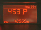 いまや必須装備「ナビゲーション」搭載!知らない場所に、スイスイッとドライブ。なんて便利な機能でしょうか?もう、これなしではハンドルを握れませんね!でも、運転中の操作は危険ですのでご注意ですね♪