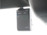 ◆ドライブレコーダー◆映像・音声などを記録する自動車用の装置です。 もしもの事故の際の記録はもちろん、旅行の際の思い出としてドライブの映像を楽しむことができます。