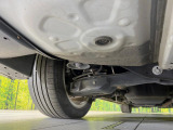 お車を安心してお乗りいただく為には、足回りの定期点検が欠かせません。サービスサポート(有償保証)では無料点検もご提供しており、安心のカーライフをお過ごしいただけるサポート体制が整っています。