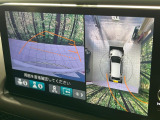 【マルチビューカメラシステム】専用のカメラにより、上から見下ろしたような視点で360度クルマの周囲を確認することができます☆死角部分も確認しやすく、狭い場所での切り返しや駐車もスムーズに行えます。