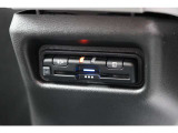 ETC装備しております。ラクラク高速、ETC車載器がくれるスマートなドライブ体験を。