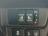 運転席操作部スイッチの画像です。