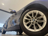 サービスにはドイツ本国と同様に教育と訓練を受け、BMWを知り尽くした「マイスター」が数多く在籍しております。360度による納車前点検整備で、お客様に安心と安全をお届けいたします。