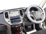 使いやすさや安全性を追求したステアリング周り!高級車ゆえにスイッチ類が多いのも特徴ですね!考え尽くされた配置ですぐに使いこなす事が出来ますのでご安心下さい!是非、体感してみて下さい!!