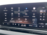 【スマートフォンインターフェース搭載】スマホと連動し地図や音楽の設定が可能。MMIナビゲーションでは、高解像度カラーディスプレイに、Bluetooth接続によるハンズフリー通話機能を搭載しております。