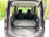 普段のお買い物や通勤、送迎等に十分な荷室スペースを確保しております。セカンドシートを倒すと、大きな荷物の積載も可能です♪