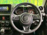 【ステアリングスイッチ】運転中、前方から目線をそらすことなく、オーディオ等の操作が可能な便利機能!安心&快適なドライブを演出してくれます♪