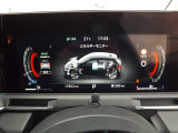 見やすいメーター類。 中央部のディスプレイには車両情報の表示や車両運転支援装備のON/OFFを行えます。