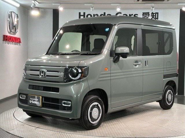 N-VAN ファン 4WD